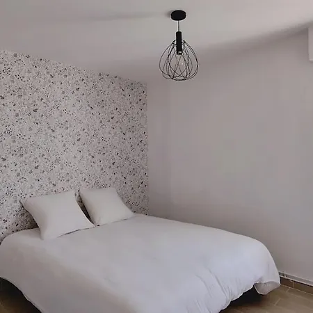 Au Coeur Des Champs Hébergement de vacances *